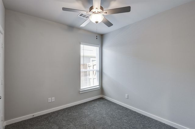 740 Wheatfield Drive, Venus, TX 76084