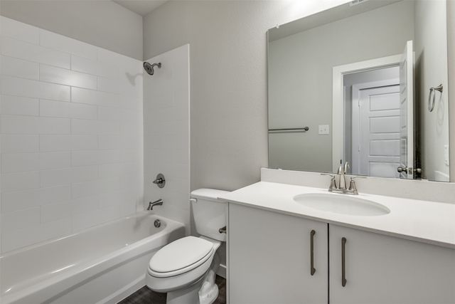 740 Wheatfield Drive, Venus, TX 76084