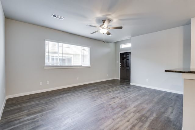 740 Wheatfield Drive, Venus, TX 76084