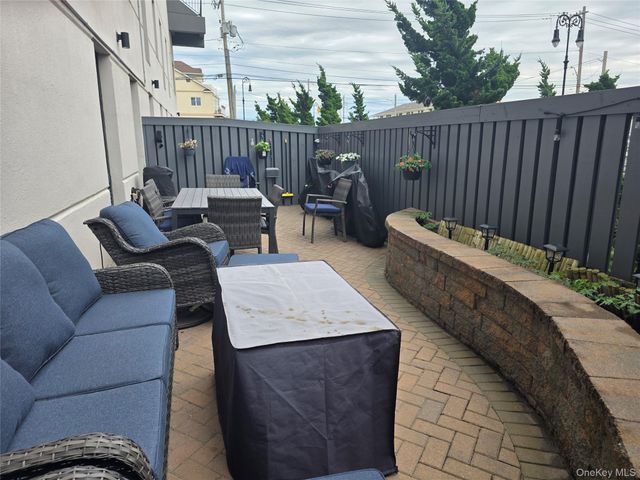 100 W Broadway 1F, Long Beach, NY 11561