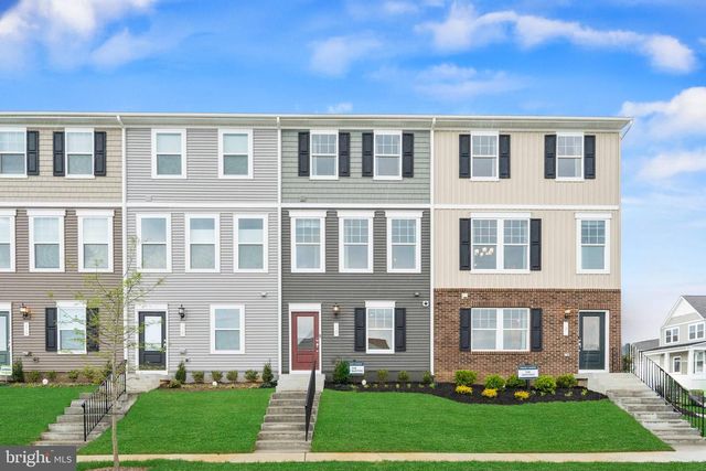 455 PRESIDENTS POINTE AVE, Ranson, WV 25438