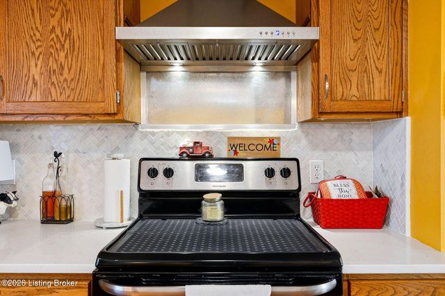 1699 Wilsonville Rd, Fisherville, KY 40023