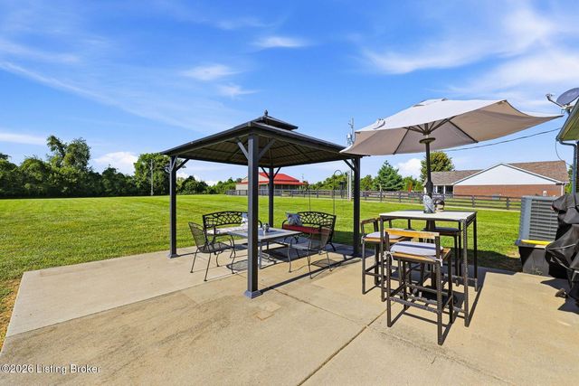 1699 Wilsonville Rd, Fisherville, KY 40023