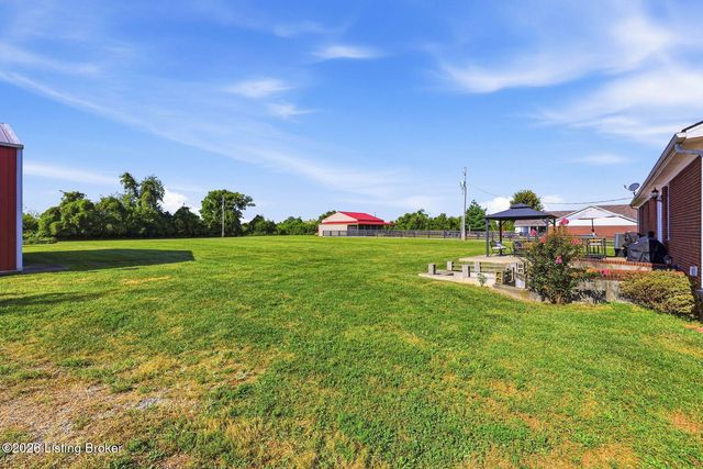1699 Wilsonville Rd, Fisherville, KY 40023