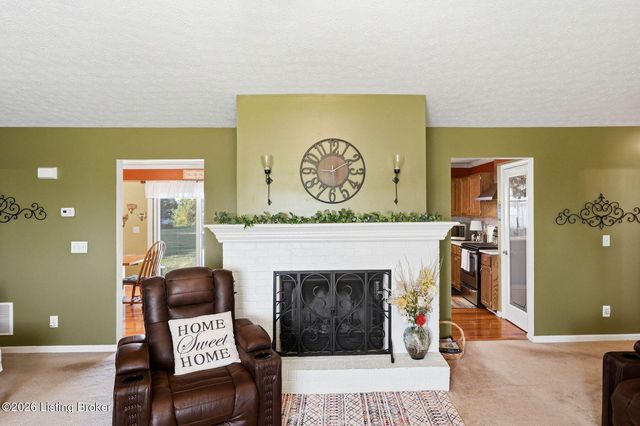 1699 Wilsonville Rd, Fisherville, KY 40023