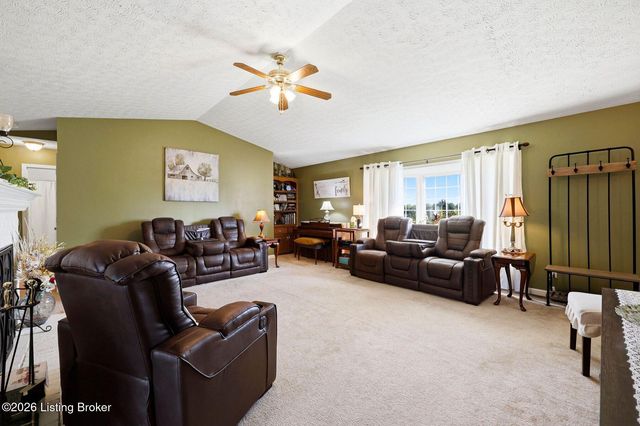 1699 Wilsonville Rd, Fisherville, KY 40023