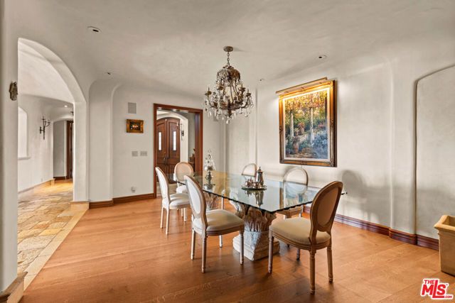 1617 Tower Grove Drive, Los Angeles, CA 90210
