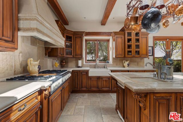 1617 Tower Grove Drive, Los Angeles, CA 90210