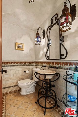 1617 Tower Grove Drive, Los Angeles, CA 90210