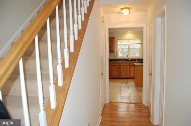 2413 BELLE HAVEN CT, Alexandria, VA 22306