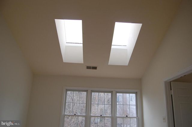 2413 BELLE HAVEN CT, Alexandria, VA 22306