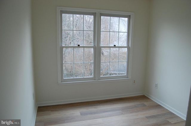 2413 BELLE HAVEN CT, Alexandria, VA 22306