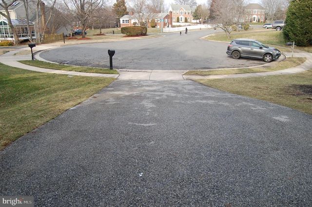 2413 BELLE HAVEN CT, Alexandria, VA 22306