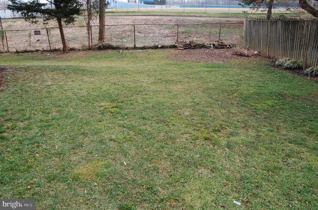 2413 BELLE HAVEN CT, Alexandria, VA 22306