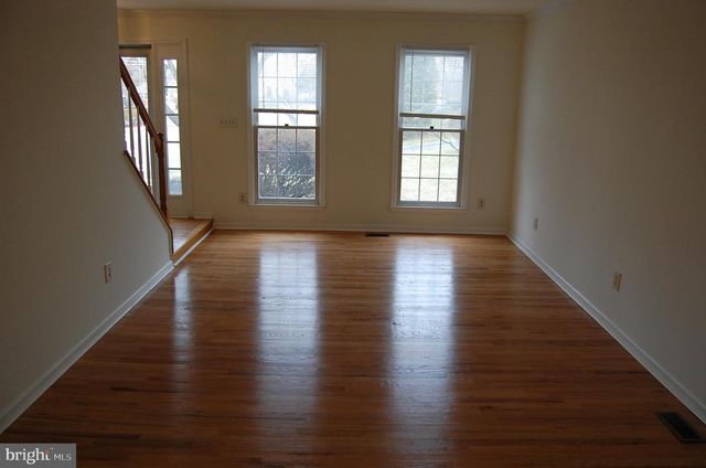 2413 BELLE HAVEN CT, Alexandria, VA 22306