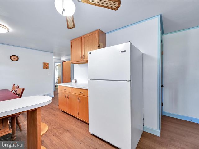 204 PHILLIP DR, Myerstown, PA 17067