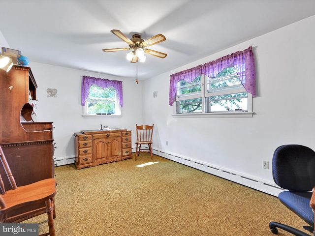 204 PHILLIP DR, Myerstown, PA 17067
