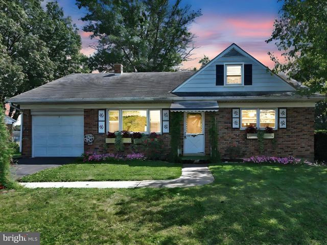 204 PHILLIP DR, Myerstown, PA 17067