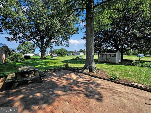 204 PHILLIP DR, Myerstown, PA 17067