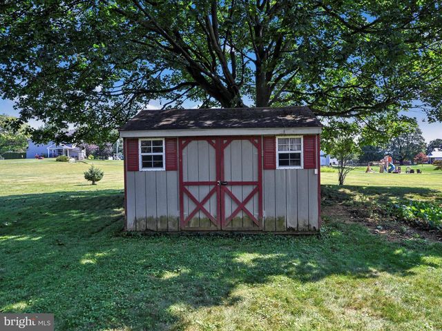 204 PHILLIP DR, Myerstown, PA 17067