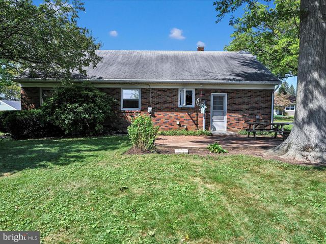 204 PHILLIP DR, Myerstown, PA 17067