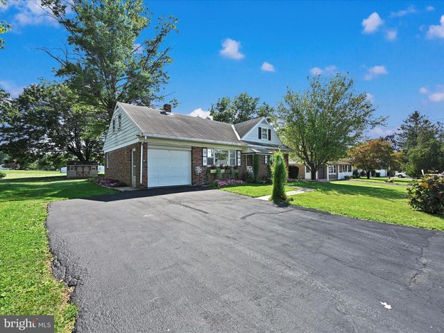204 PHILLIP DR, Myerstown, PA 17067
