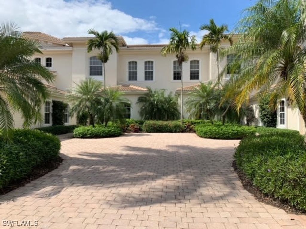 15543 Monterosso LN 101, Naples, FL 34110