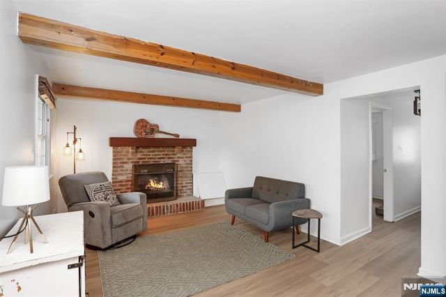 35 Westbrook Road, Howell, NJ 07731