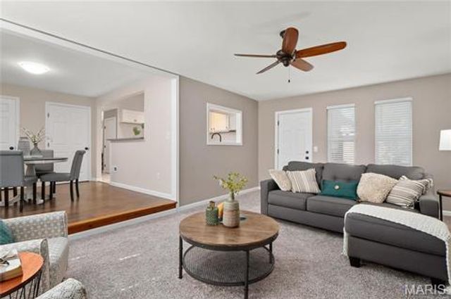 2715 Narraganset Drive, Florissant, MO 63033