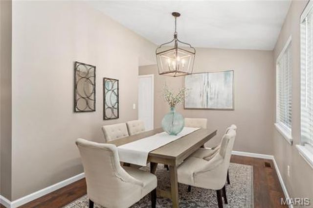 2715 Narraganset Drive, Florissant, MO 63033