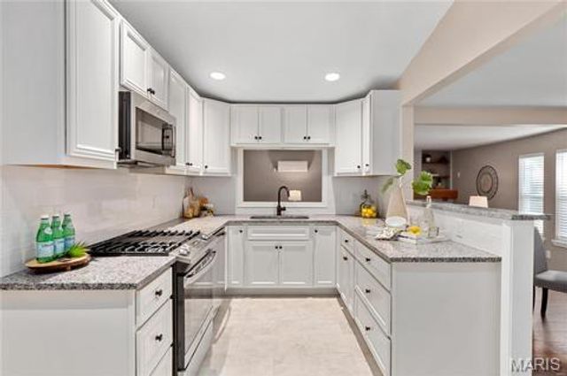 2715 Narraganset Drive, Florissant, MO 63033