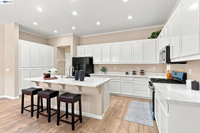 3214 Breaker Ct, Vallejo, CA 94591