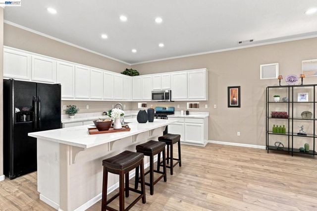 3214 Breaker Ct, Vallejo, CA 94591