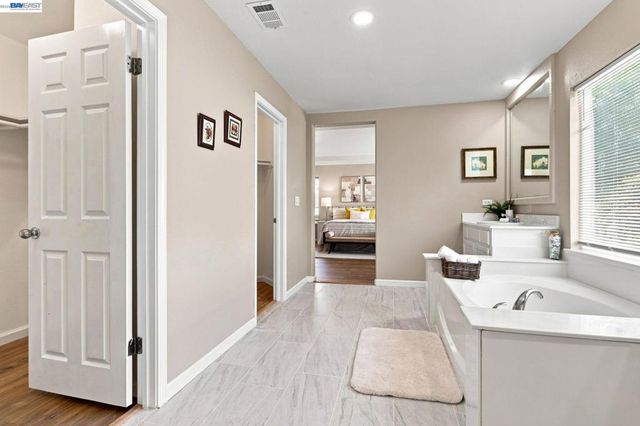 3214 Breaker Ct, Vallejo, CA 94591