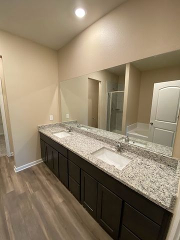 200 Lake Ridge, Princeton, TX 75407