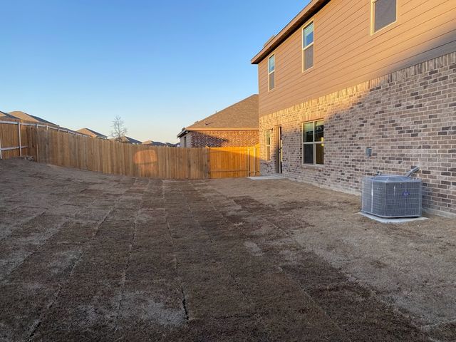 200 Lake Ridge, Princeton, TX 75407