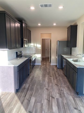 200 Lake Ridge, Princeton, TX 75407