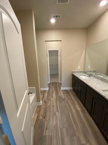 200 Lake Ridge, Princeton, TX 75407