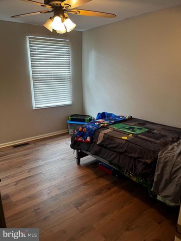14 ROSS RD, Burlington, NJ 08016