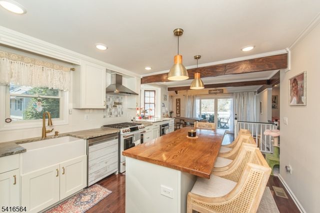 34 N Shore Trl, Sparta Twp., NJ 07871