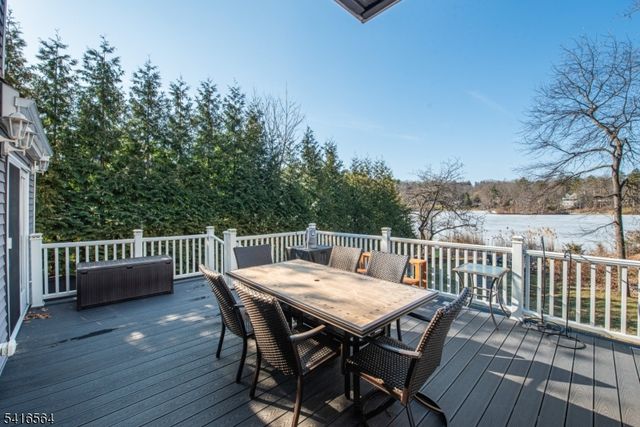 34 N Shore Trl, Sparta Twp., NJ 07871