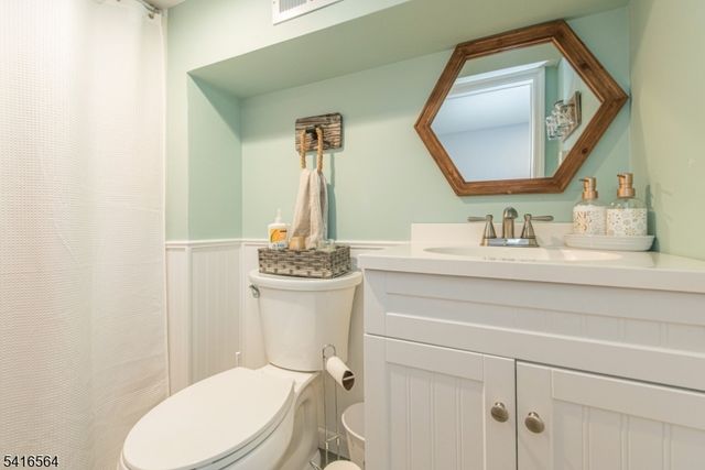 34 N Shore Trl, Sparta Twp., NJ 07871