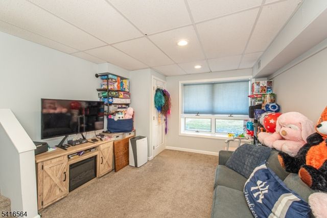 34 N Shore Trl, Sparta Twp., NJ 07871