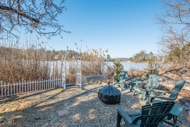 34 N Shore Trl, Sparta Twp., NJ 07871