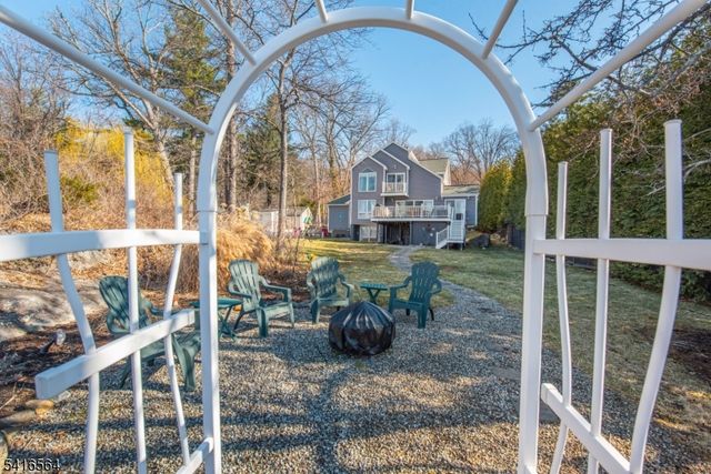 34 N Shore Trl, Sparta Twp., NJ 07871