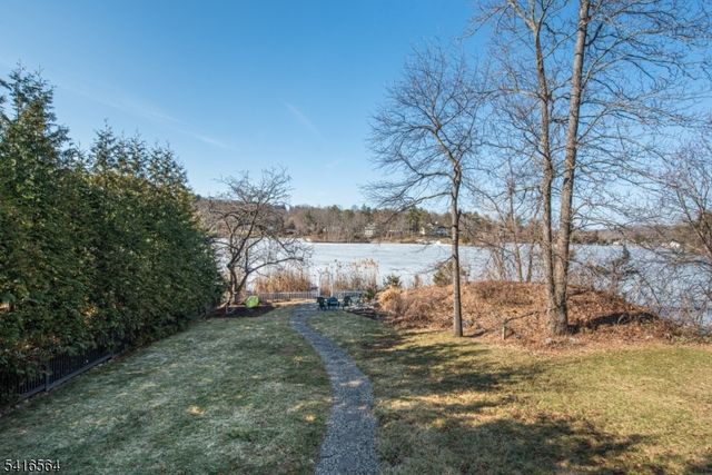 34 N Shore Trl, Sparta Twp., NJ 07871