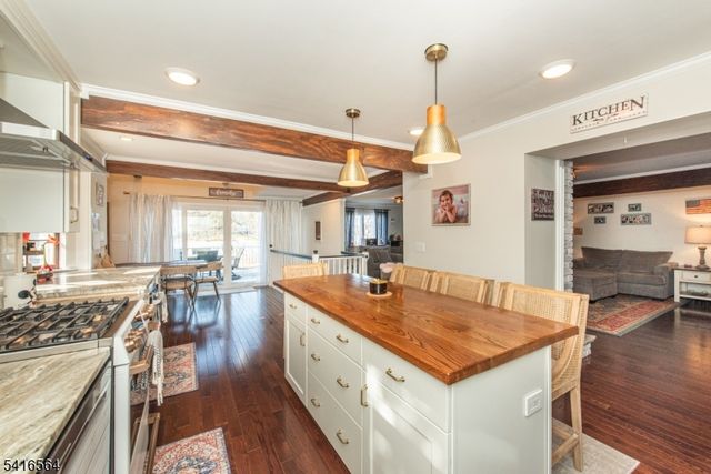 34 N Shore Trl, Sparta Twp., NJ 07871