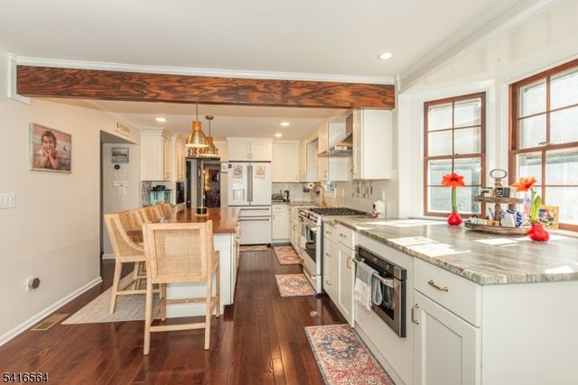 34 N Shore Trl, Sparta Twp., NJ 07871