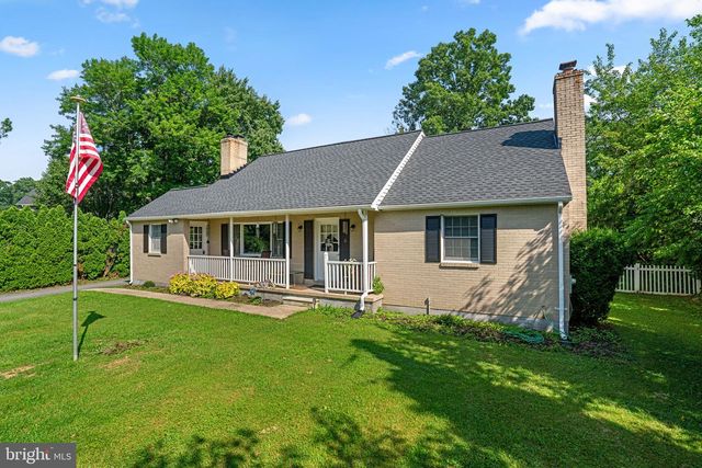 9711 MAGLEDT RD, Parkville, MD 21234