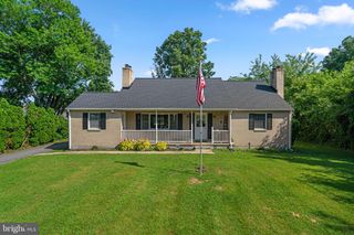 9711 MAGLEDT RD, Parkville, MD 21234